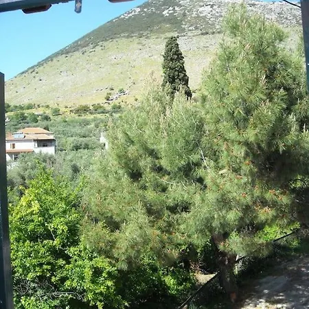 Maria's Rustic Stonehouse In Traditional Village Vakantiehuis