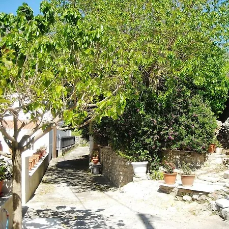 Maria's Rustic Stonehouse In Traditional Village Vakantiehuis *