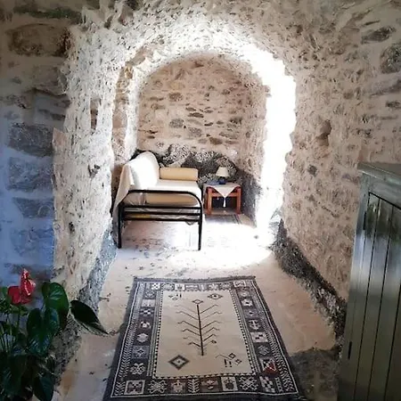 Maria's Rustic Stonehouse In Traditional Village