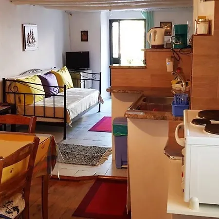 Maria's Rustic Stonehouse In Traditional Village Vakantiehuis *